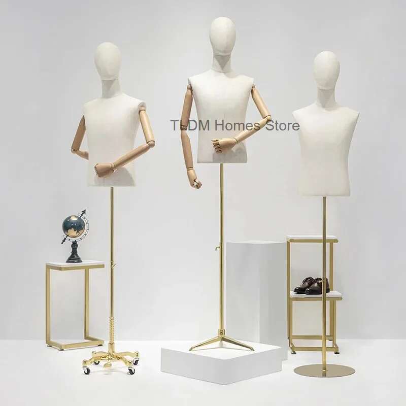 مانيكان ذكر نصف الطول، مانيكان - مراجعة Baby Clothing Display Stand وسعره